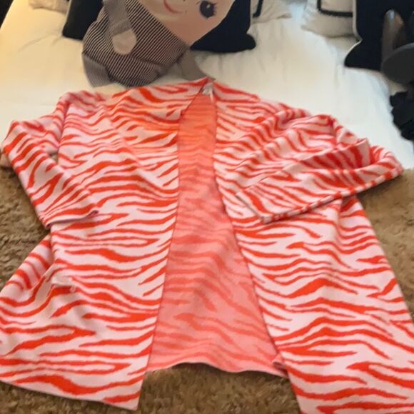 Crown & Ivy Orange and White Zebra Print Sweater - Picture 1 of 4